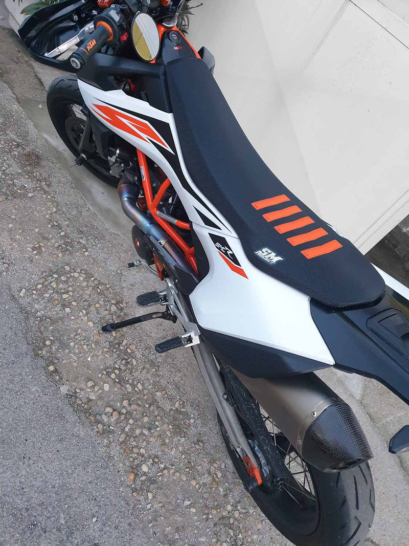KTM 690 SM Project 'Wave' Seat Cover image 0